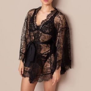 Imperfect black Agent Provocateur Daniela kimono.
